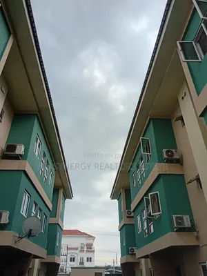 4bdrm Duplex in Lekki Phase 1 for sale