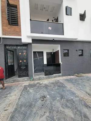 2bdrm Apartment in Igbo-efon for rent