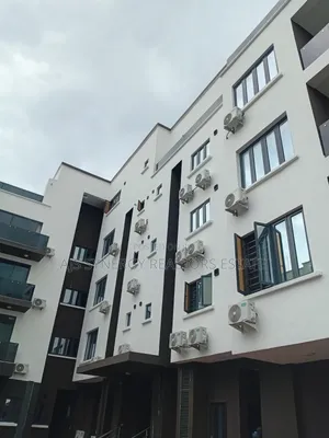Furnished 2bdrm Apartment in Lekki Phase 1 for sale