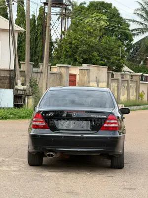 Mercedes-Benz C200 2003 Black