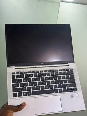 Laptop HP EliteBook 830 G7 8GB Intel Core i7 SSD 256GB