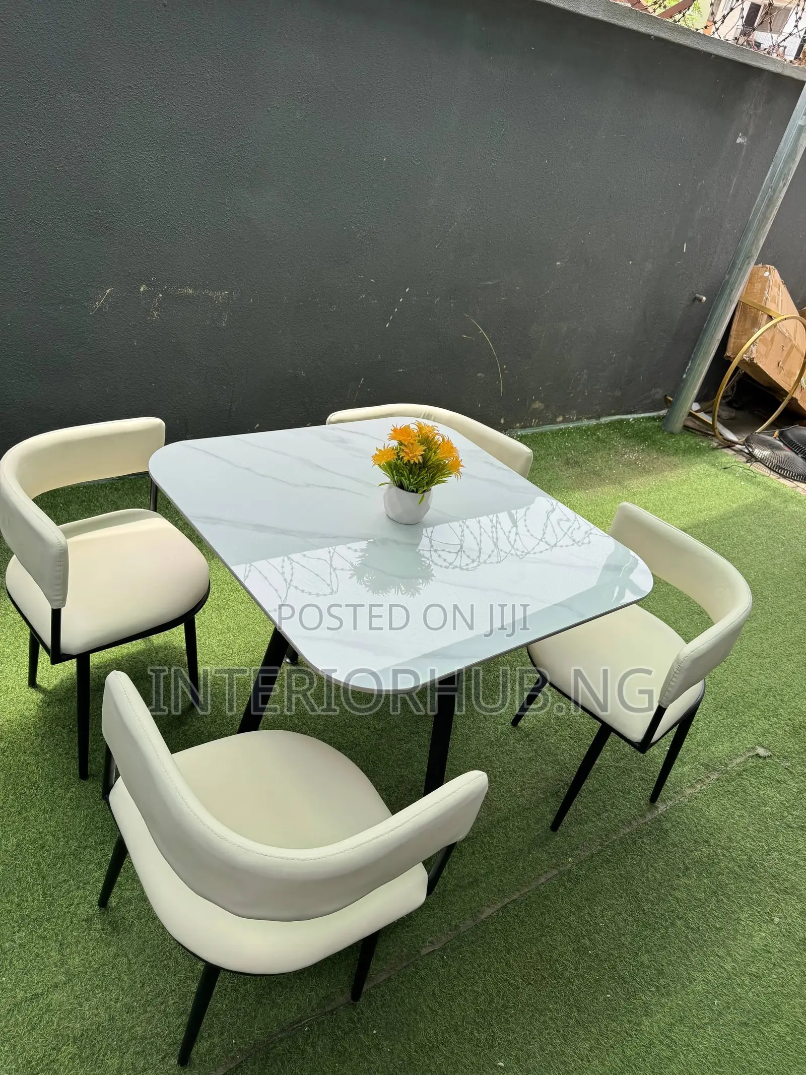 4 Sitter Dinning Set