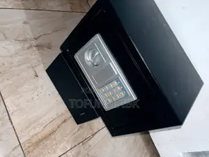Electronic Safe Lock