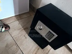 Electronic Safe Lock