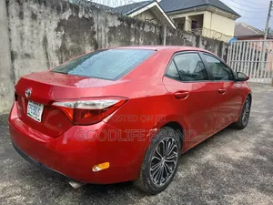 Toyota Corolla LE Plus 4dr Sedan (1.8L 4cyl CVT) 2015 Red