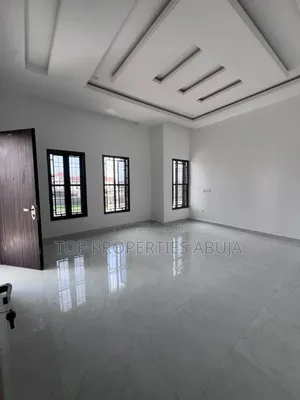 4bdrm Townhouse / Terrace in Jabi for rent