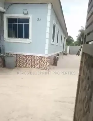 3bdrm Bungalow in Oviri Ogor Ughelli, Warri for sale