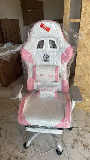Xipinhui Gaming Chair With Massager and Multi Function