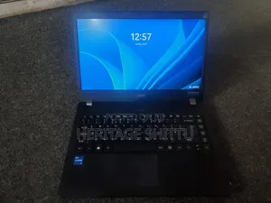 Laptop Acer TravelMate P243 8GB Intel Core i5 SSD 256GB