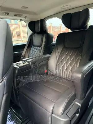 Toyota Granvia 2023 Black