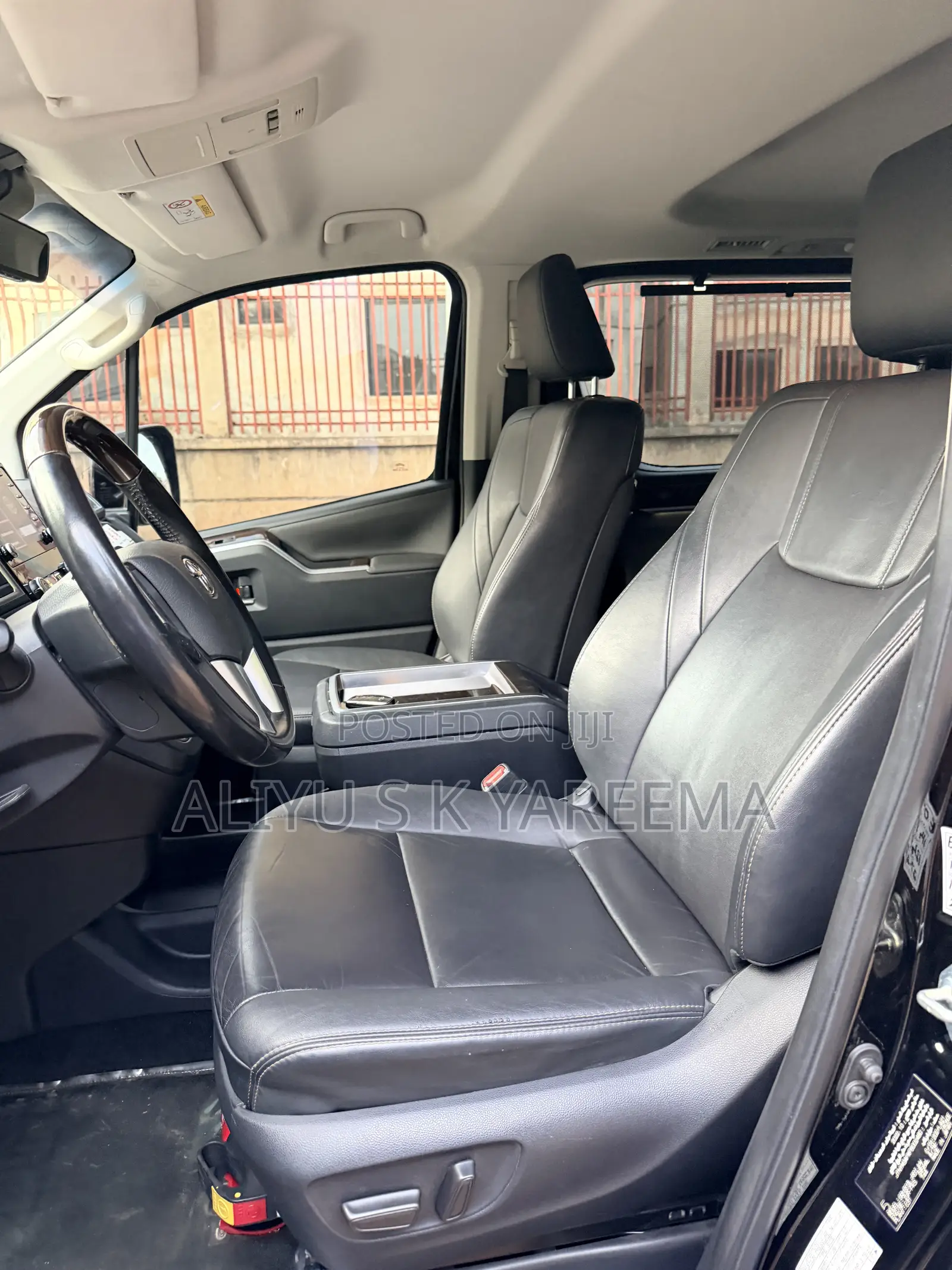 Toyota Granvia 2023 Black