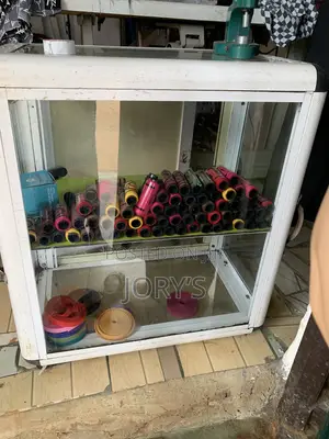 Show Glass Shelve