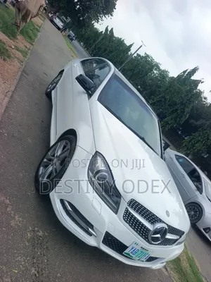 Mercedes-Benz C350 C350 BlueEFFICIENCY 4MATIC AWD 2010 White