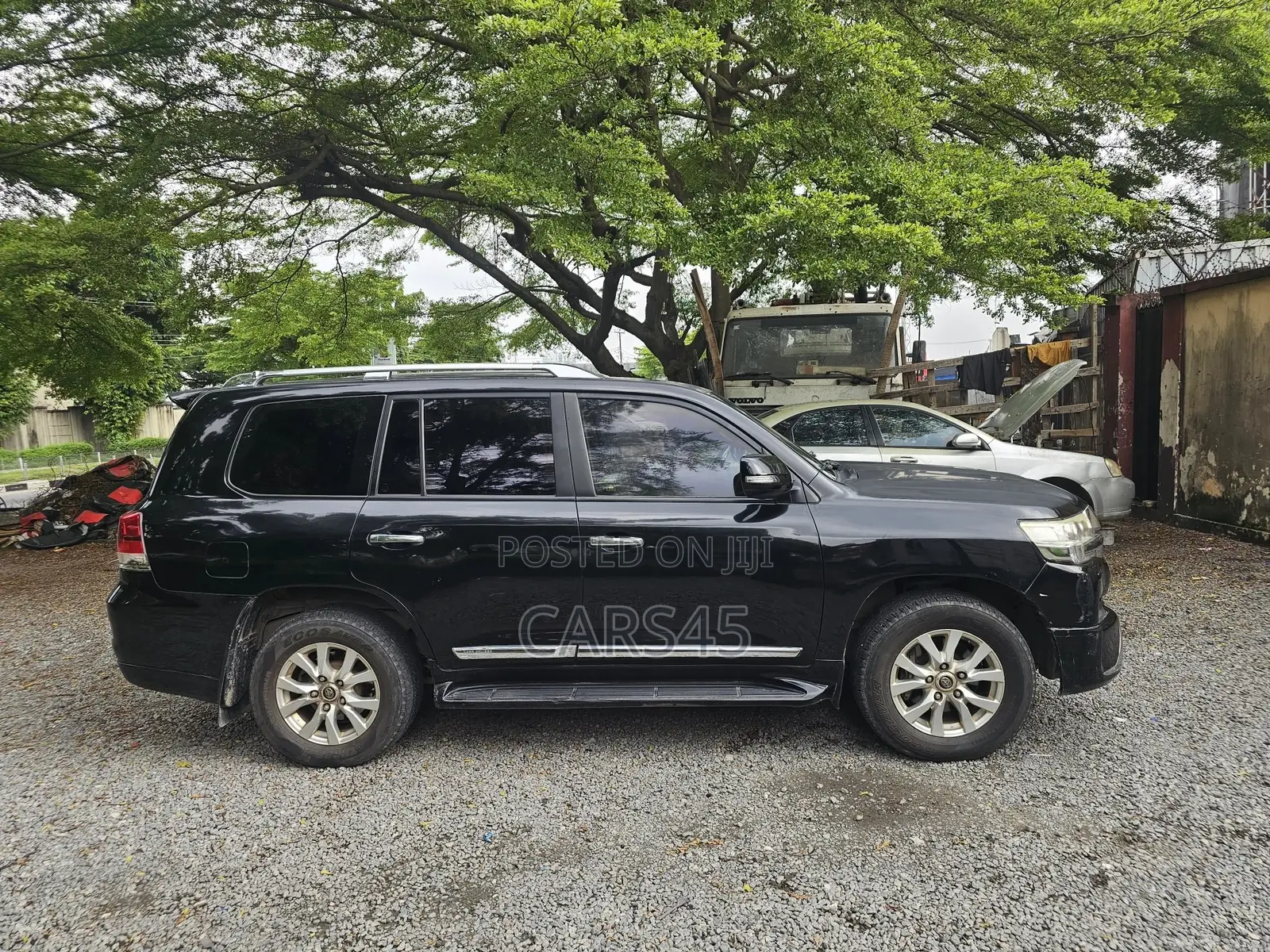 Toyota Land Cruiser 2016 Black