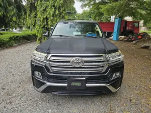 Toyota Land Cruiser 2016 Black