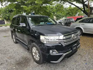 Toyota Land Cruiser 2016 Black