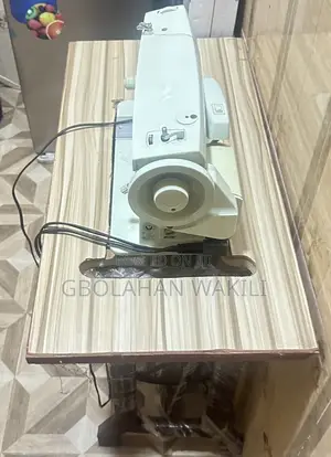 Singer Straight Sewing Machine