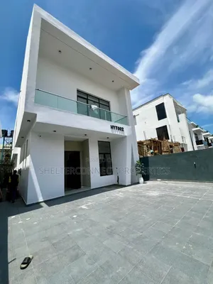 4bdrm Duplex in Chevron for sale