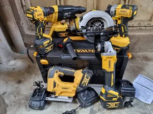 Dewalt 6in1 Cordless Power Tools Set