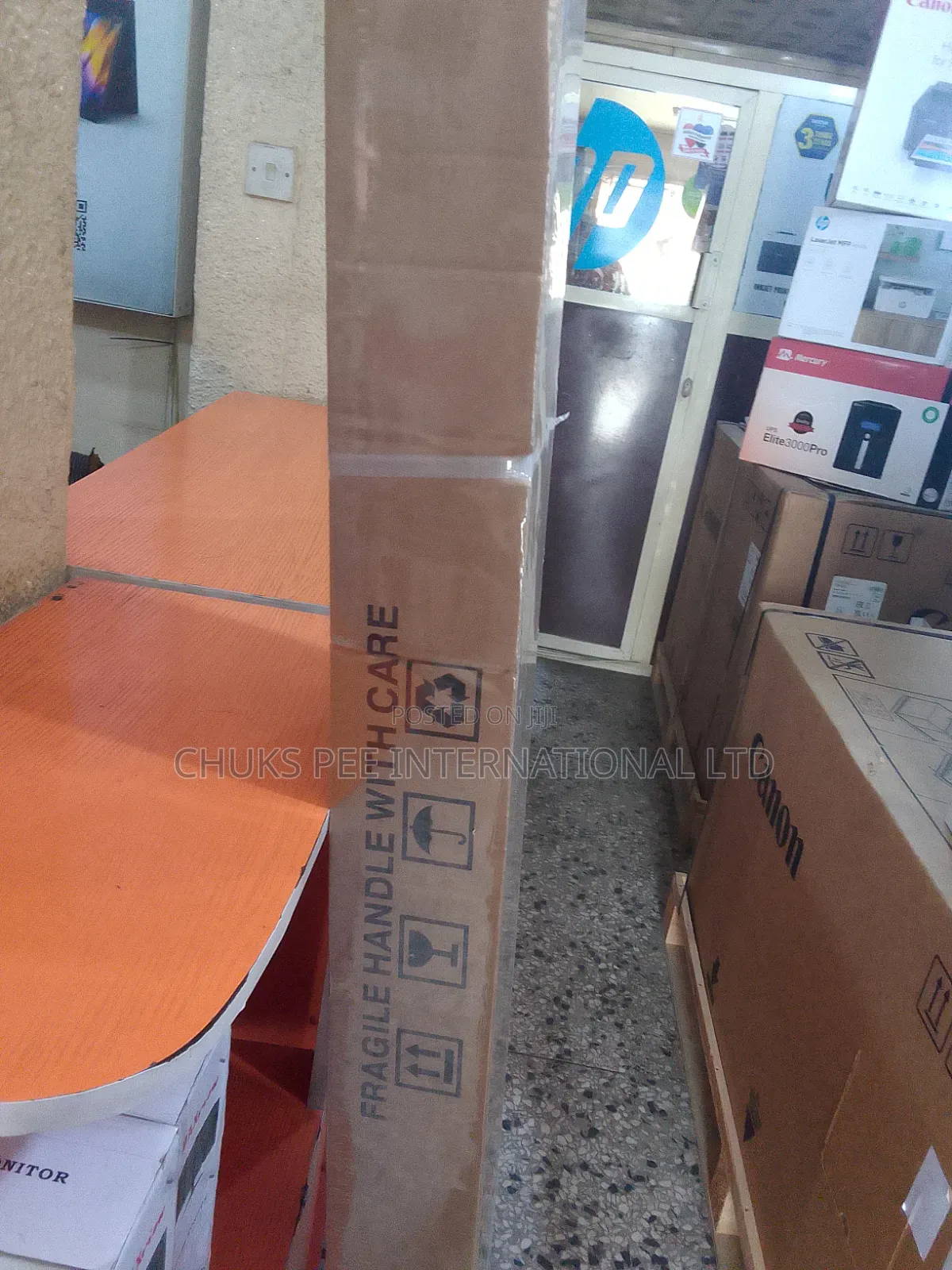72"72 Tripod Projection Screen