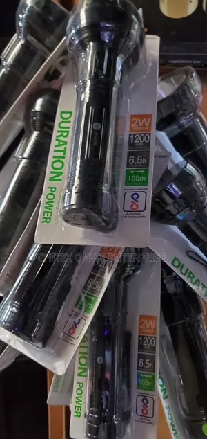 Duration Power (Dp) 2w Rechargeable Led Flashlight