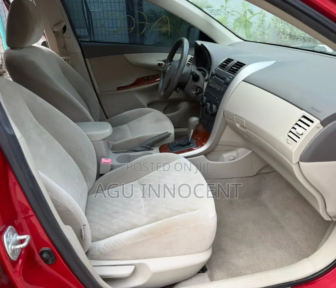 Toyota Corolla 2009 Red
