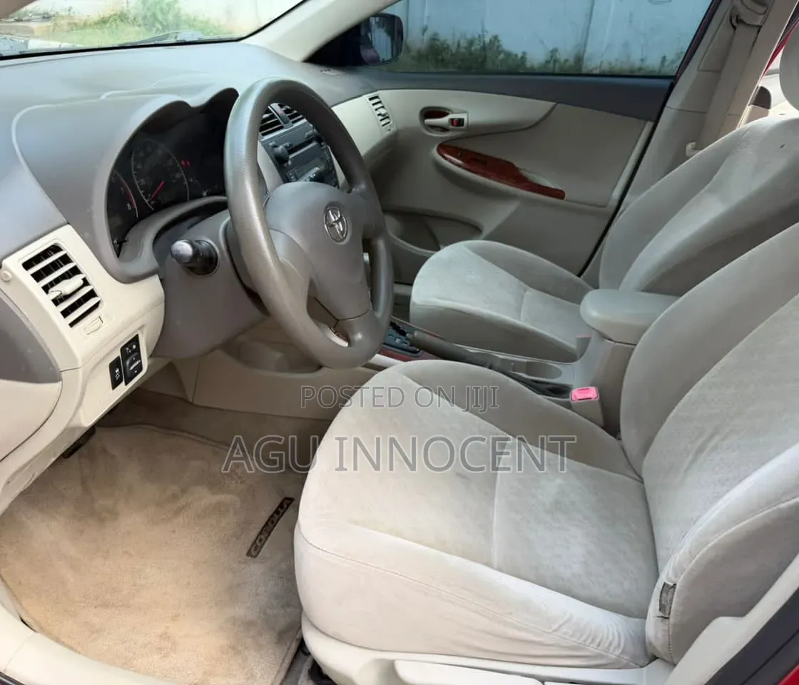 Toyota Corolla 2009 Red