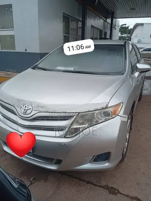 Toyota Venza 2011 Silver