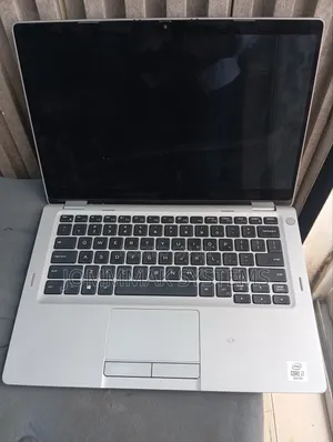 Laptop Dell Latitude 5310 8GB Intel Core i7 SSD 256GB
