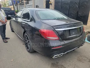 Mercedes-Benz E300 2017 Black