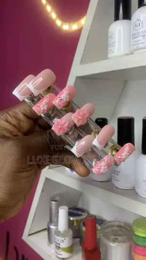 Press On Nails
