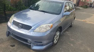Toyota Matrix XR Hatchback FWD (1.8L 4cyl 4A) 2004 Blue