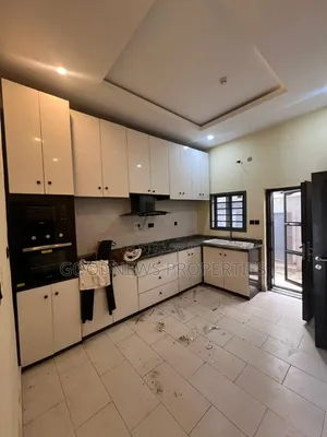 4bdrm Duplex in Ikate for rent