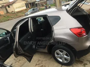 Nissan Qashqai 2005 Brown