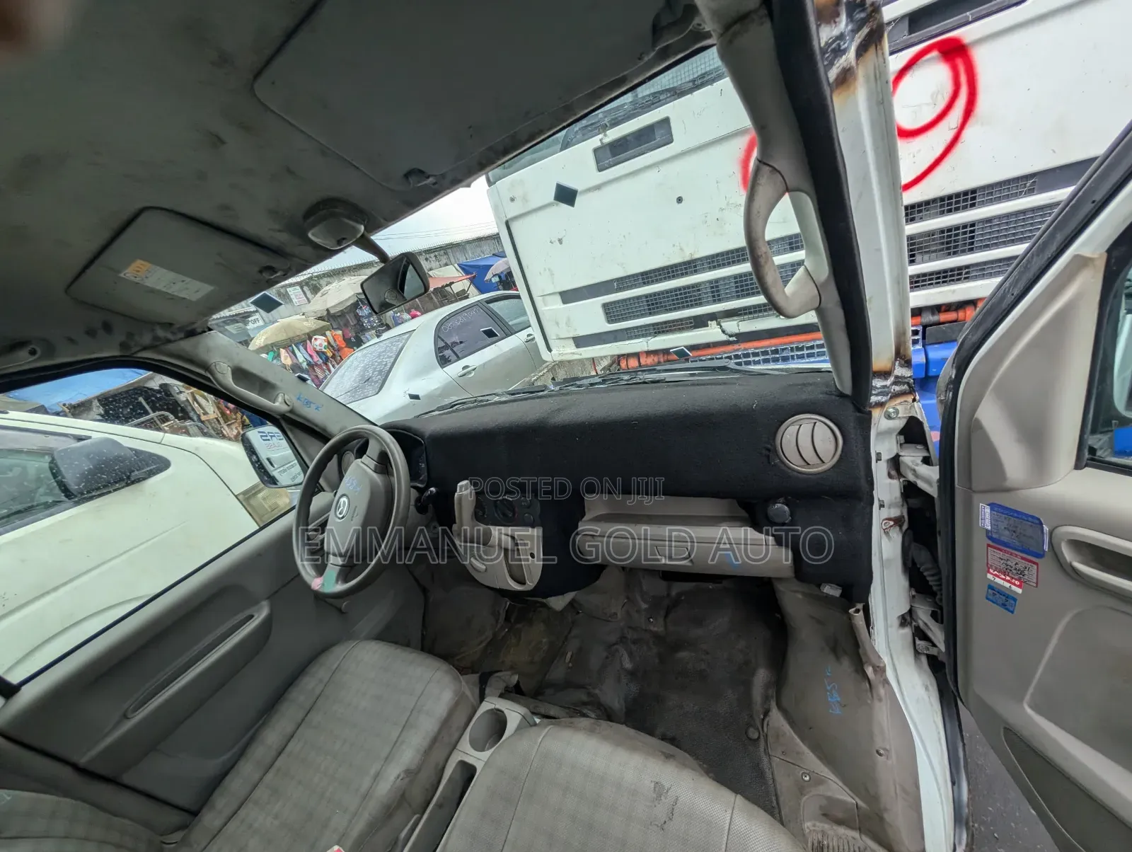Suzuki APV Minibus 2012 White