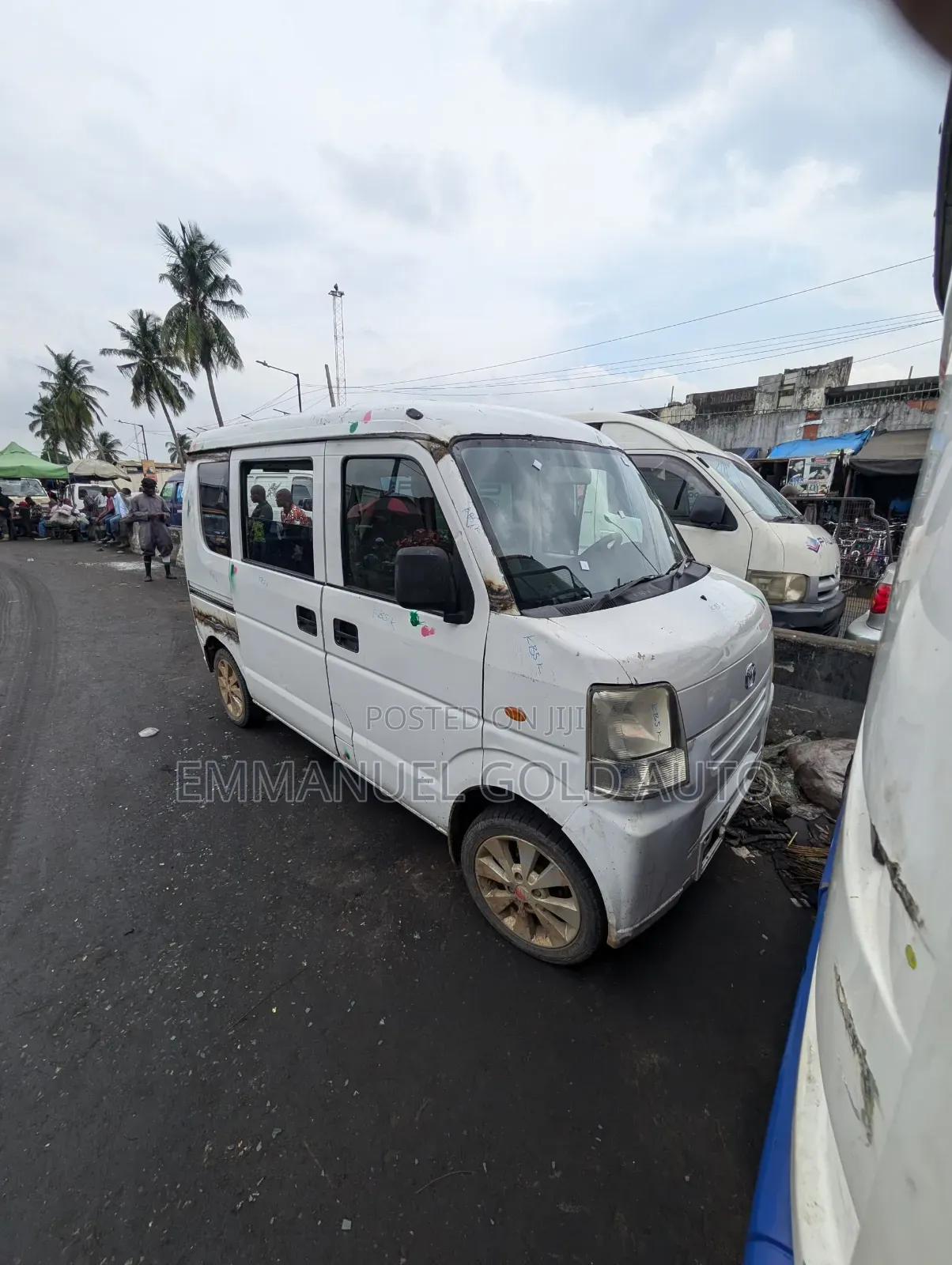 Suzuki APV Minibus 2012 White