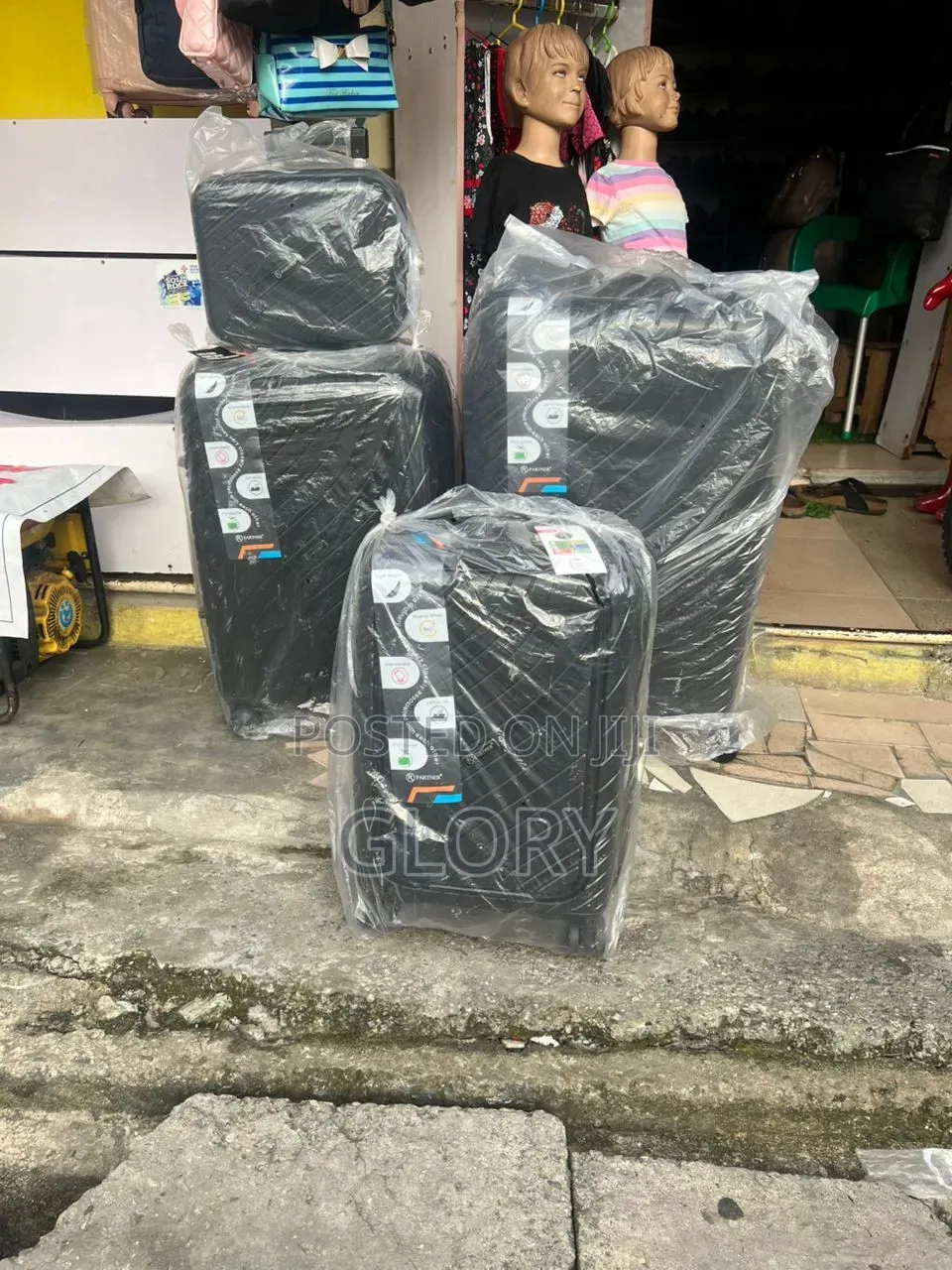 Traveling Boxes