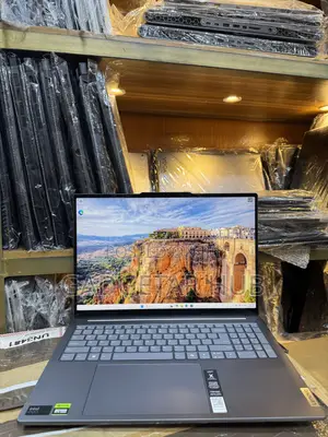 Laptop Lenovo 32GB Intel Core Ultra 9 SSD 1T