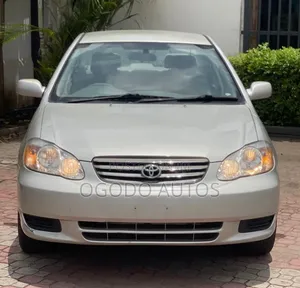 Toyota Corolla 2004 Silver