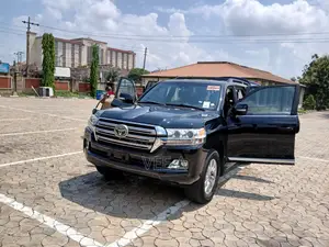 Toyota Land Cruiser 2021 Black