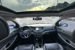 Hyundai Tucson 2017 Silver