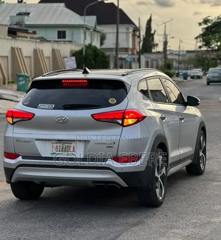 Hyundai Tucson 2017 Silver