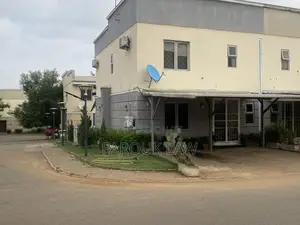 4bdrm House in Brains And Hammer, Life Camp for sale