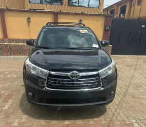 Toyota Highlander 2015 Black