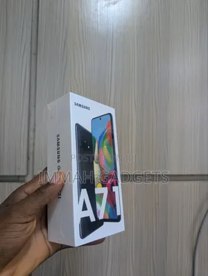 New Samsung Galaxy A71 5G 128 GB