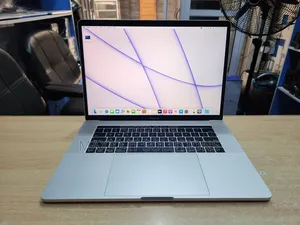 Laptop Apple MacBook Pro 2016 16GB Intel Core i7 SSD 256GB