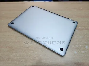 Laptop Apple MacBook Pro 2016 16GB Intel Core i7 SSD 256GB