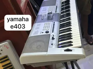 Yamaha E403
