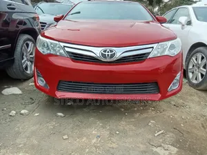 Toyota Camry 2014 Red