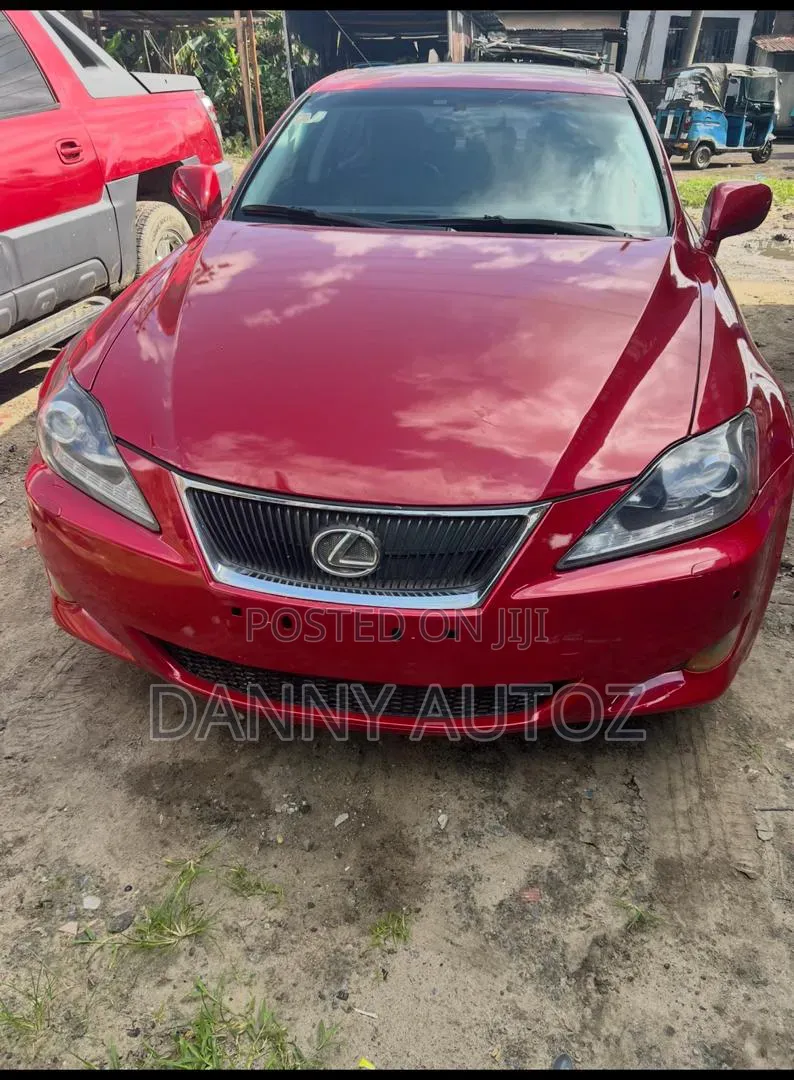 Lexus IS 2009 Red